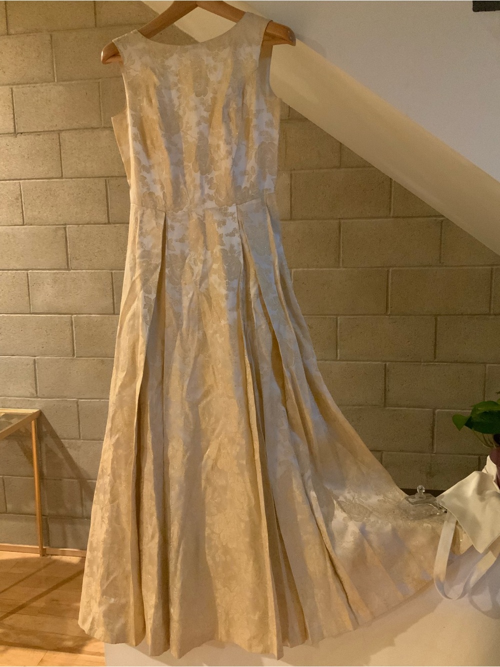 Vintage gold brocade maxi dress sz s